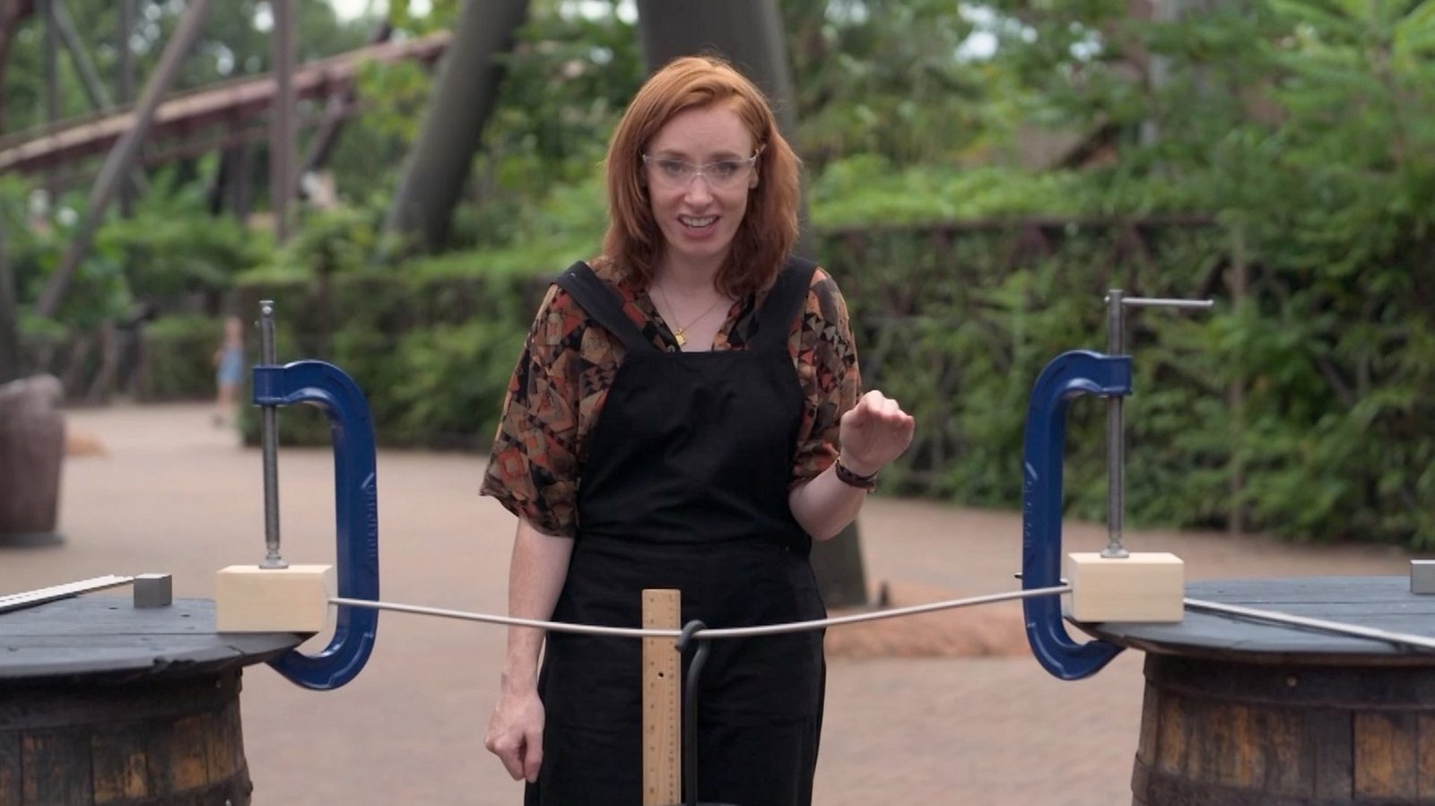 Explaining How a Touchscreen Works with a Sausage